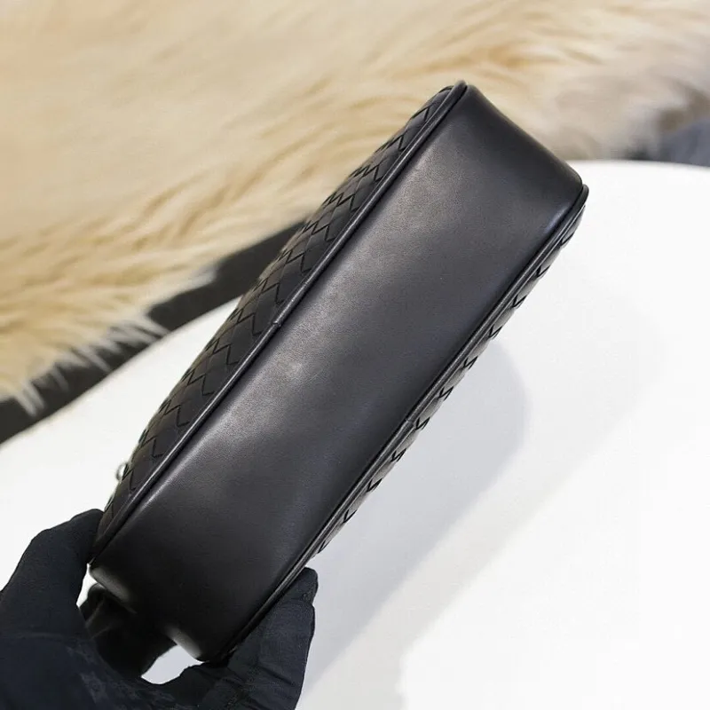 All categories 💚 Top version men’s bags 💚 BV 2024 new BV crossbody bag